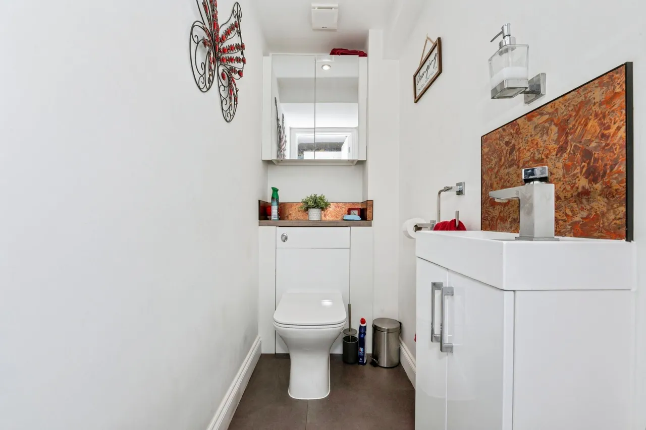 Flint Street, Grays, RM20, photo 5