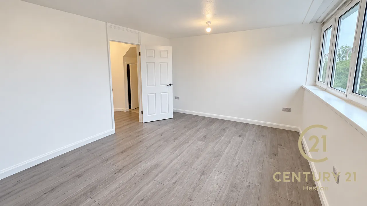 Biscoe Close, Hounslow, TW5, photo 2
