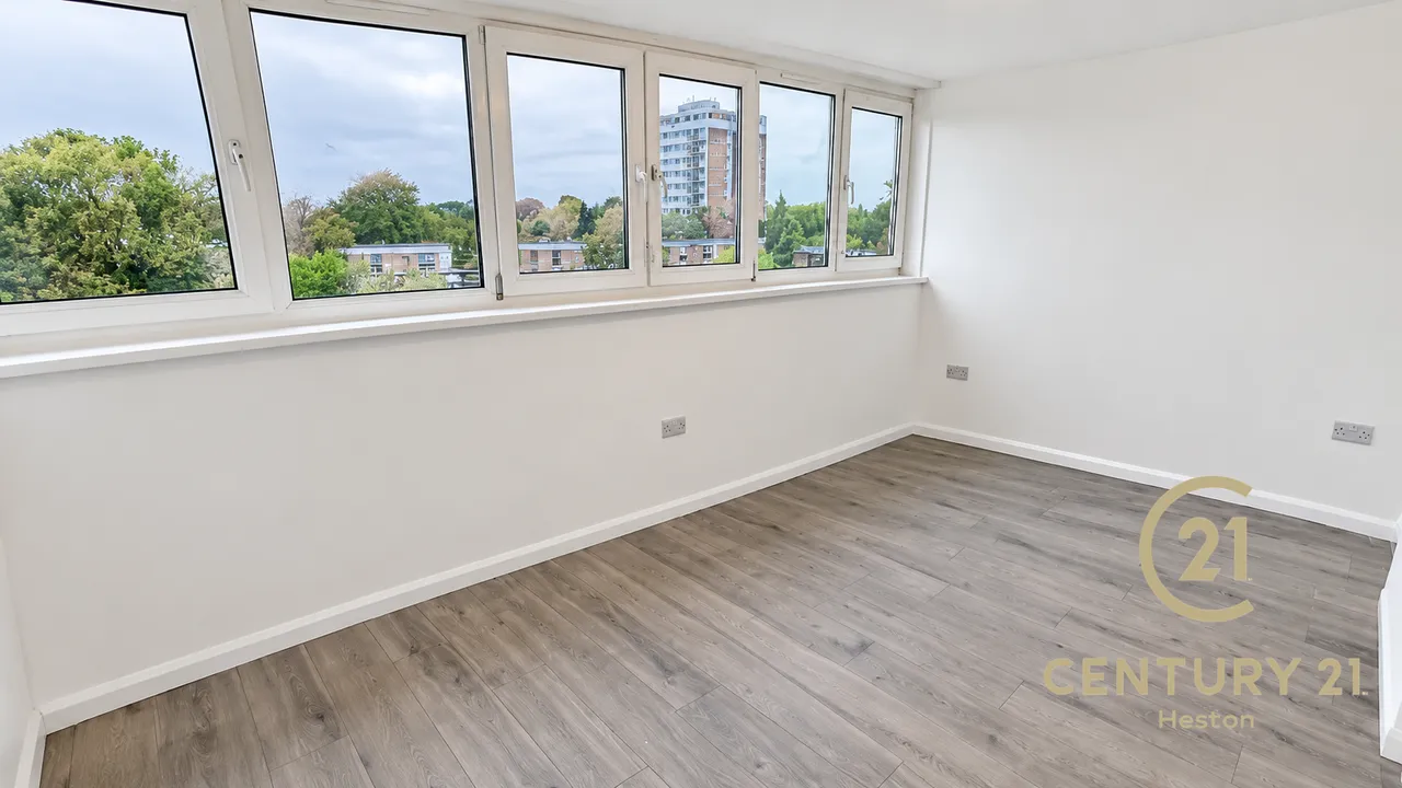 Biscoe Close, Hounslow, TW5, photo 3