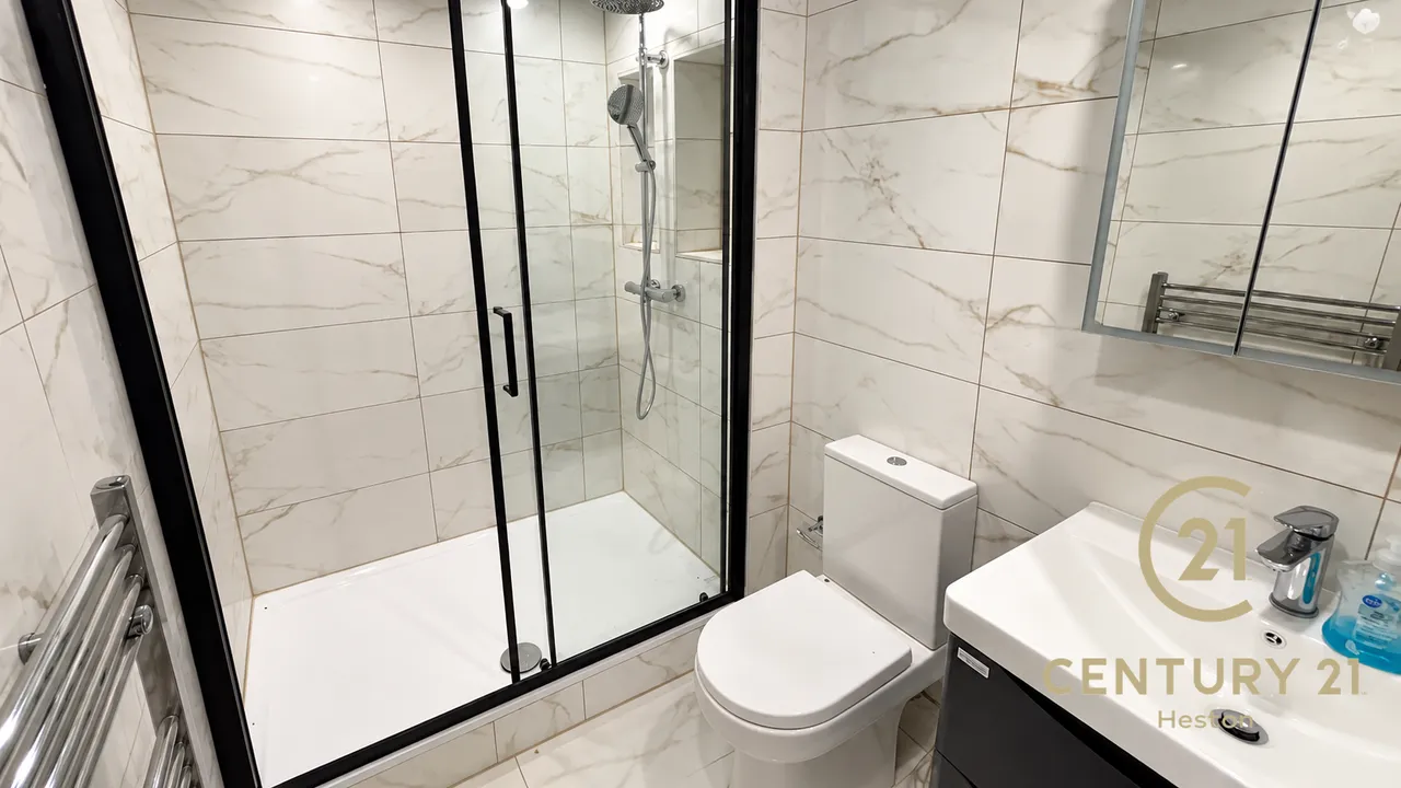 Biscoe Close, Hounslow, TW5, photo 5