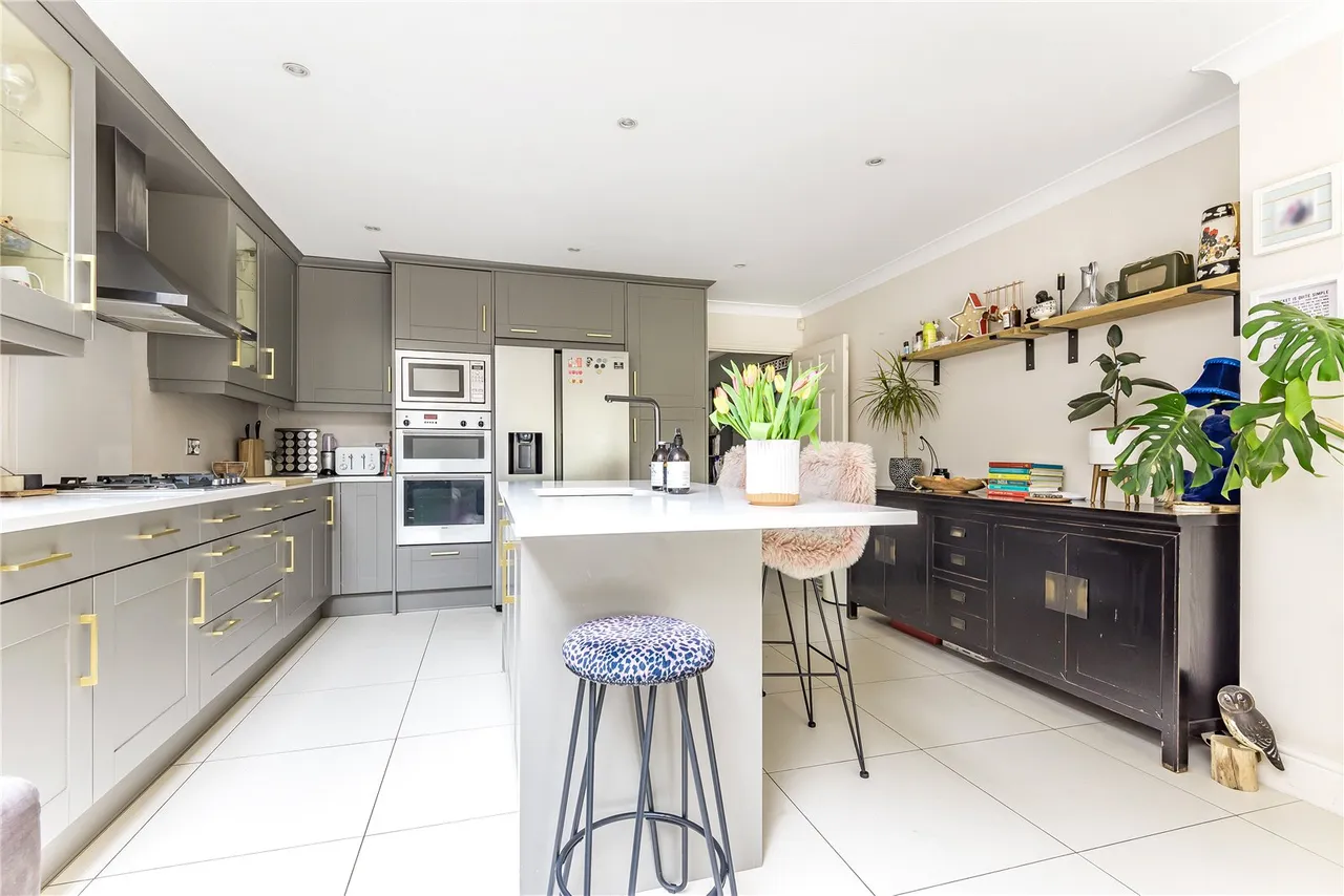 Connaught Road, Teddington, TW11 0QQ, photo 6