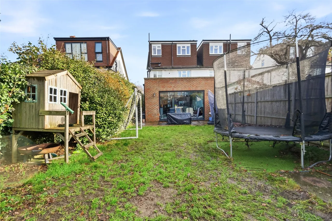 Falcon Road, Hampton, TW12 2RA, photo 13