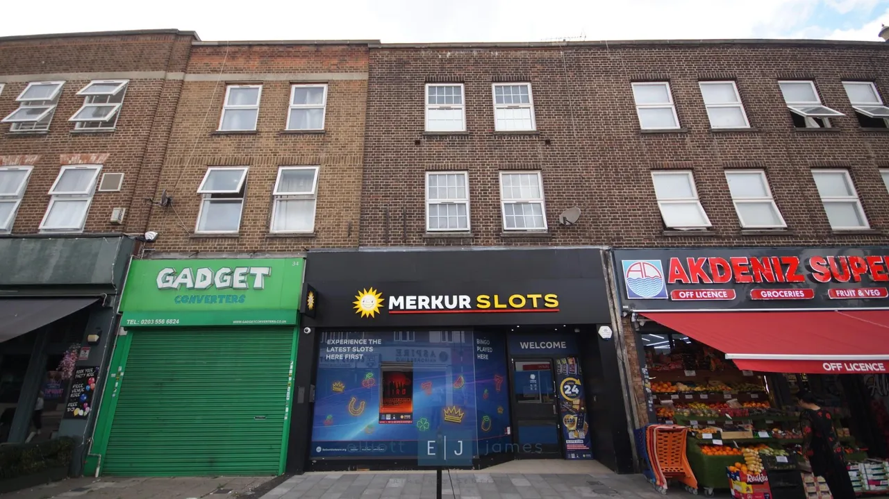 Old Church Road, London, photo 6
