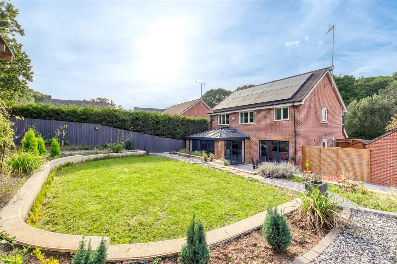 Butler Drive, Bracknell, RG12, photo 17