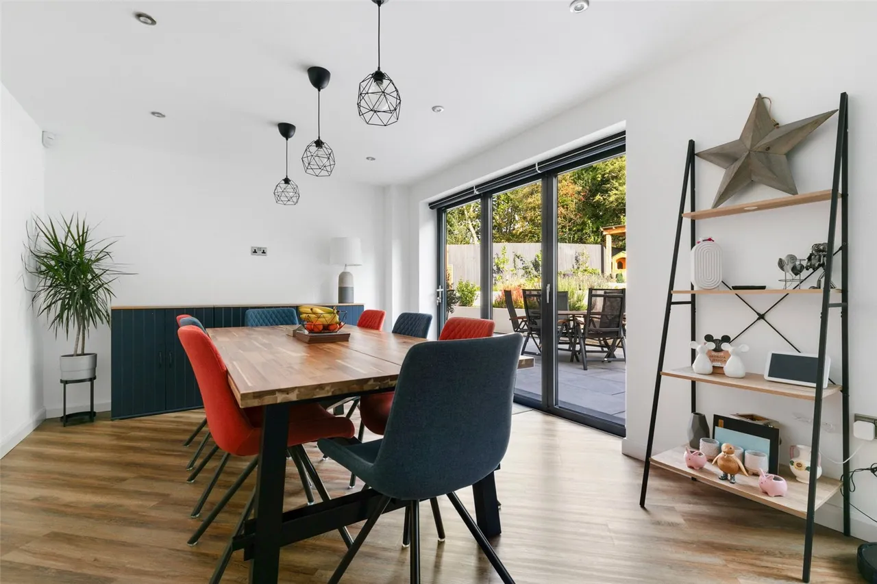Butler Drive, Bracknell, RG12, photo 3