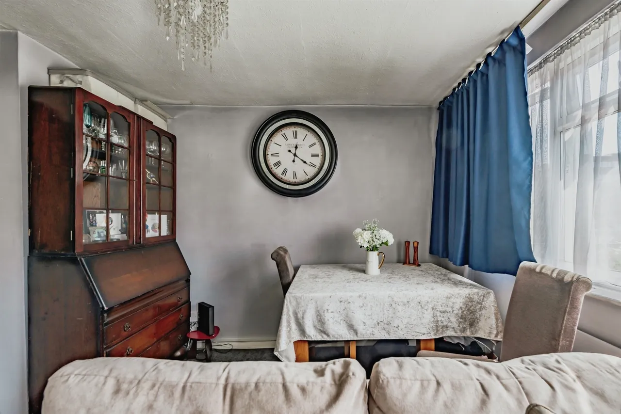 Huntingdon Road, Redhill, RH1, photo 6