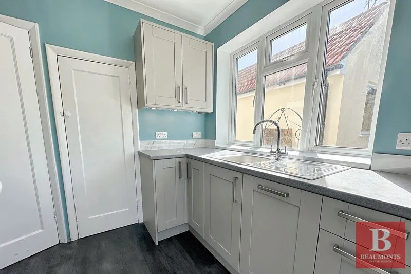 Lower Bevendean Avenue, Brighton BN2 4FE, photo 5