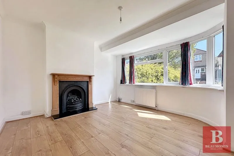 Lower Bevendean Avenue, Brighton BN2 4FE, photo 2