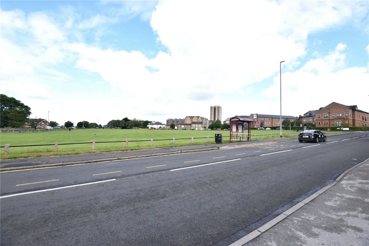 York Road, Leeds, LS14, photo 7