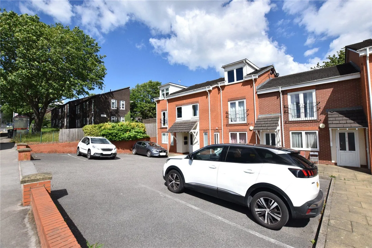 York Road, Leeds, LS14, photo 8
