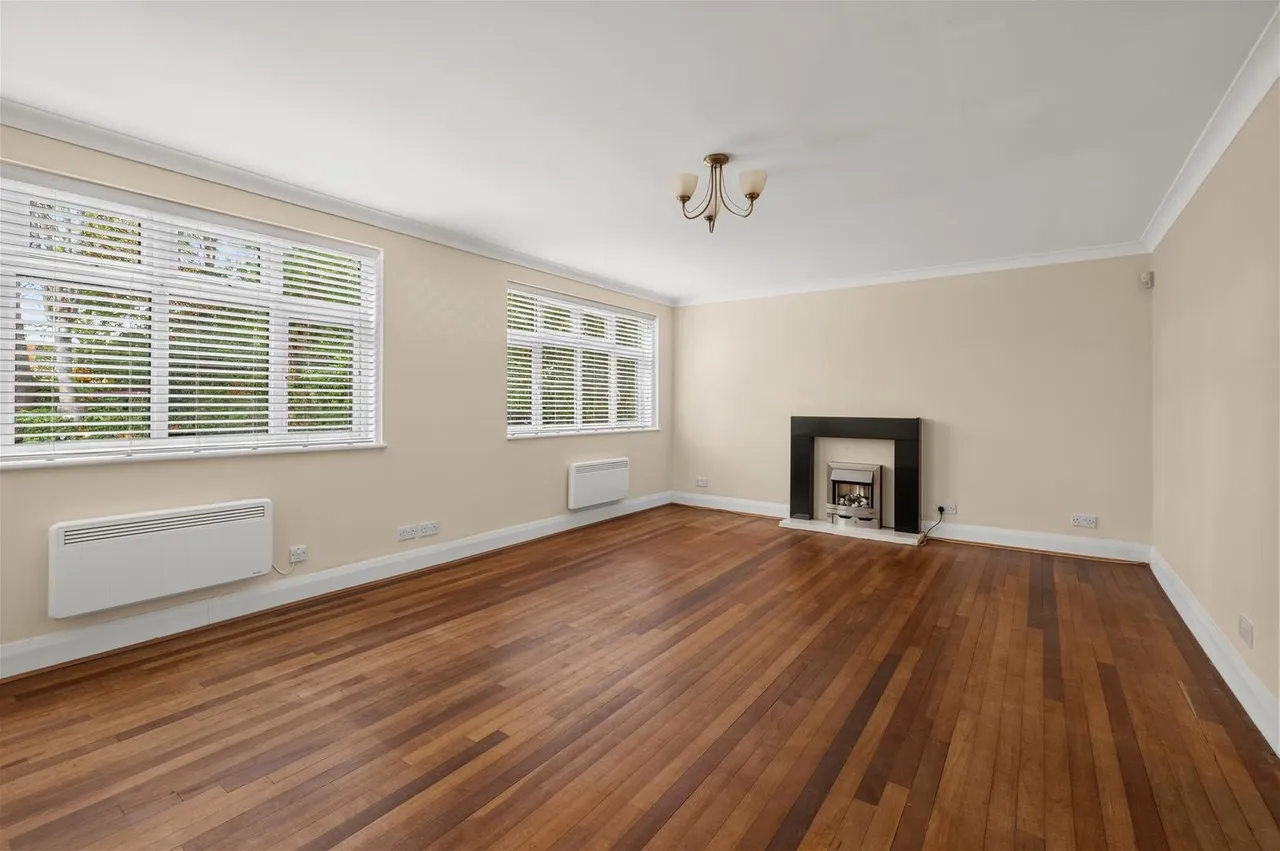 The Downs, London SW20 8HT, photo 3