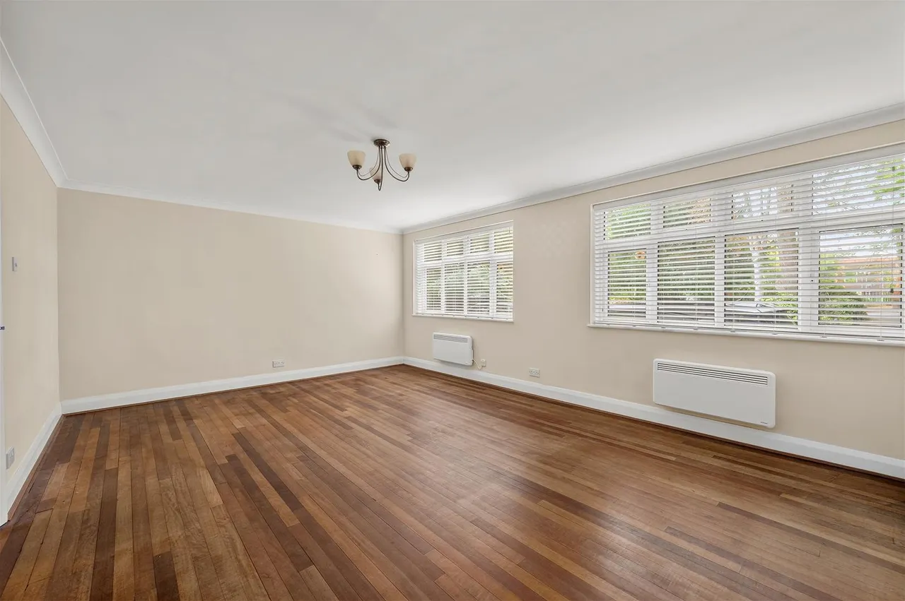 The Downs, London SW20 8HT, photo 7