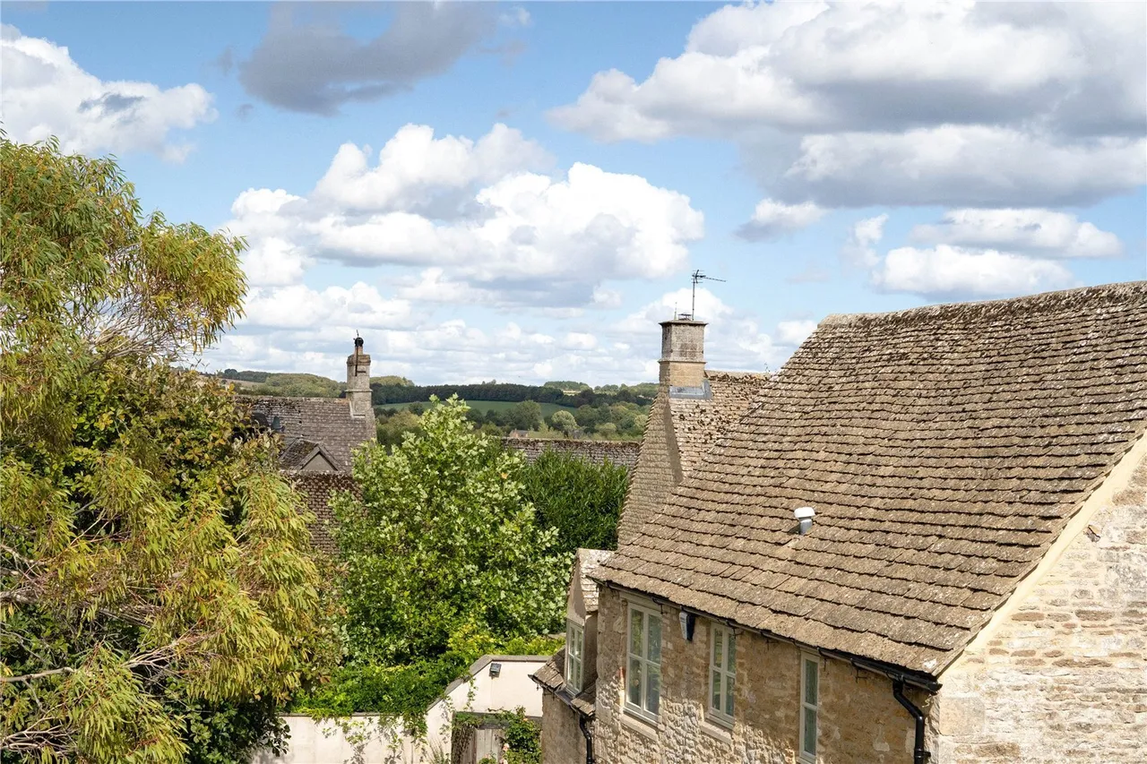 Sweeps Lane, Burford, OX18, photo 12