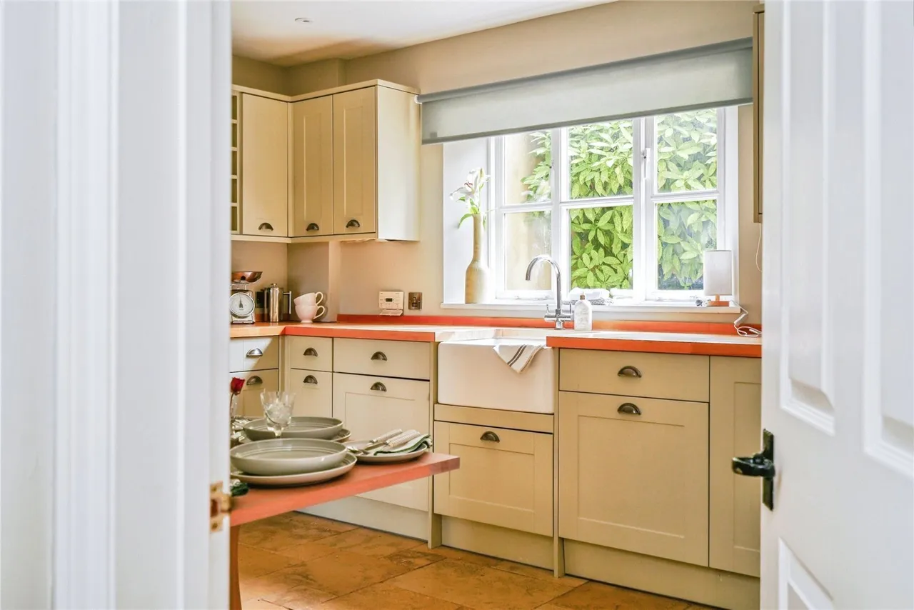 Sweeps Lane, Burford, OX18, photo 11