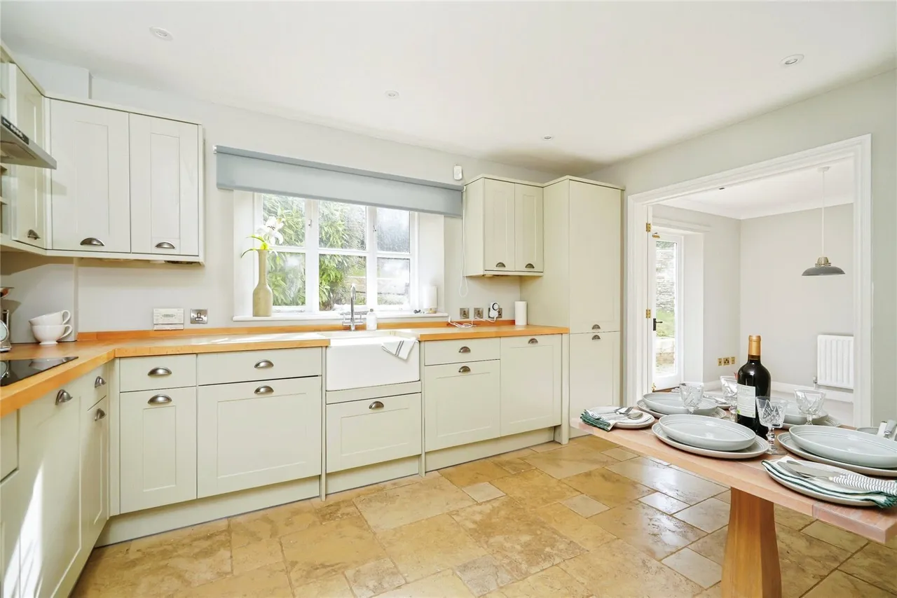Sweeps Lane, Burford, OX18, photo 10