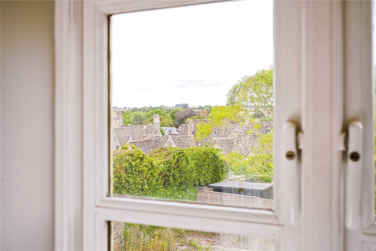 Sweeps Lane, Burford, OX18, photo 16