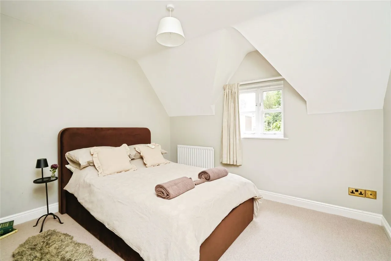 Sweeps Lane, Burford, OX18, photo 4