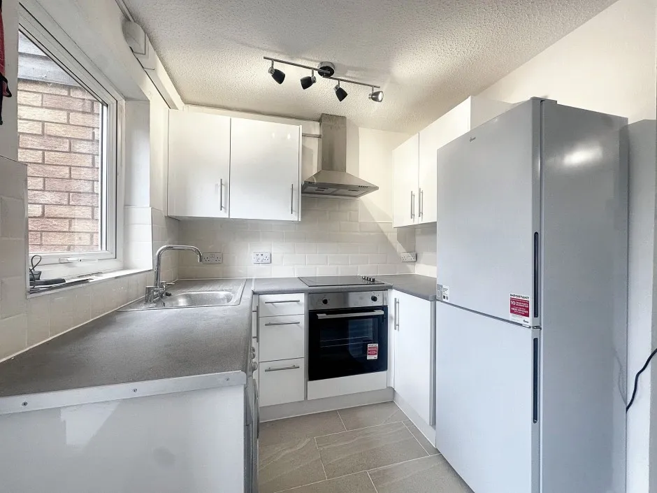 Hambledon Close, Uxbridge, UB8, photo 2