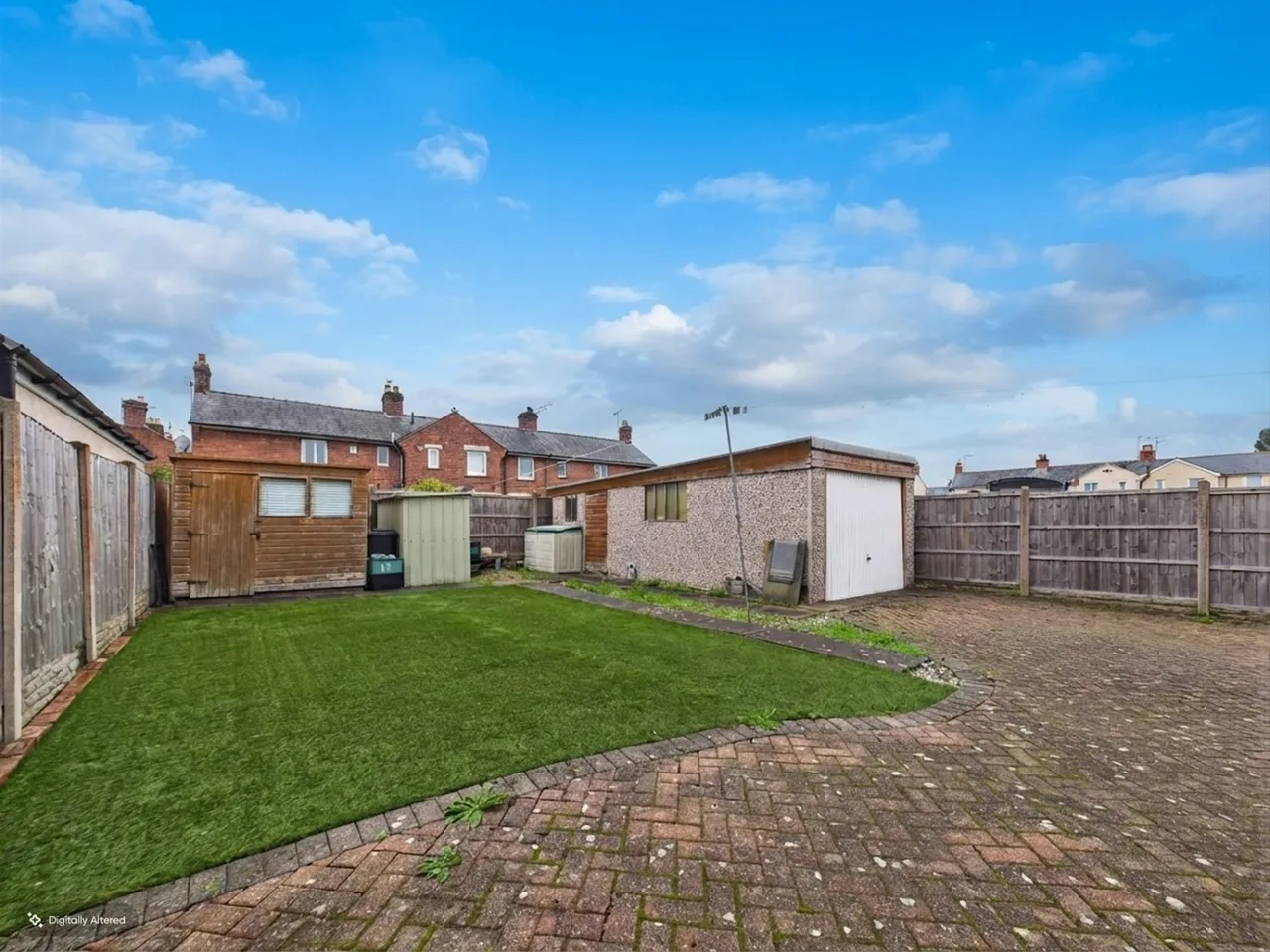 Ffordd Maelor, Wrexham, LL12, photo 2