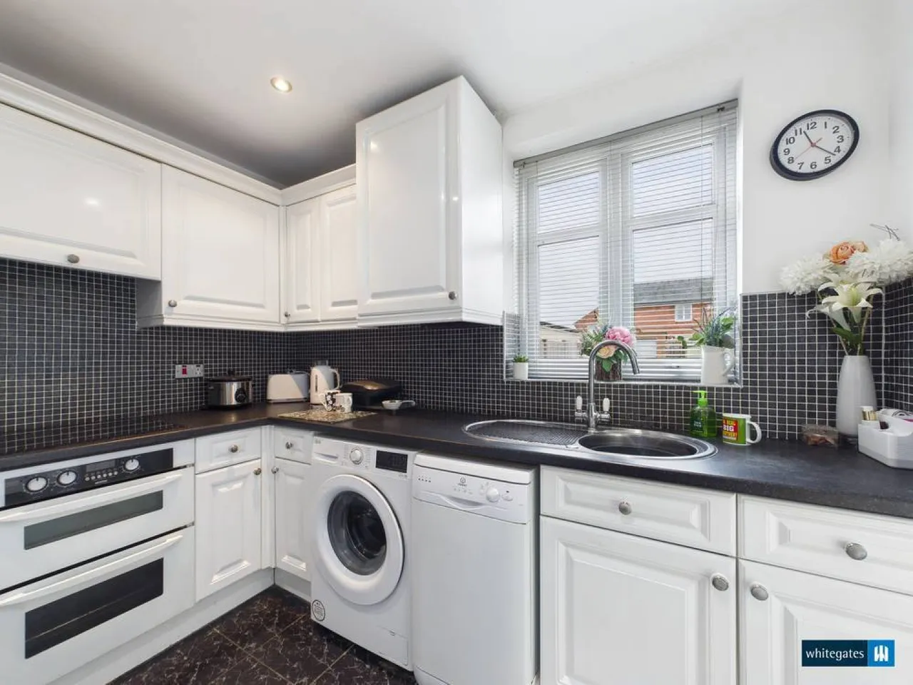 Ffordd Maelor, Wrexham, LL12, photo 5