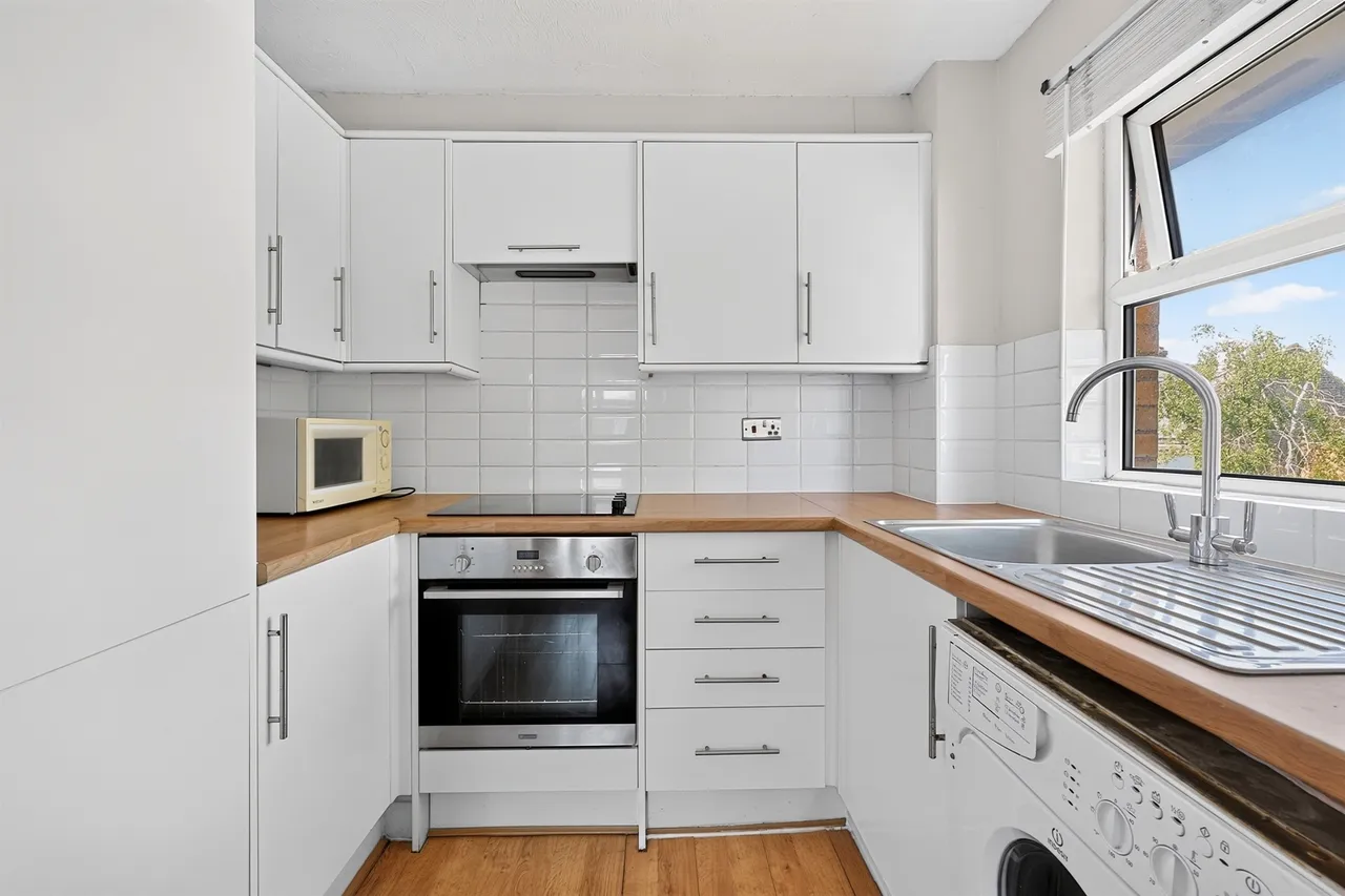 Acton Lane, London, W4, photo 6