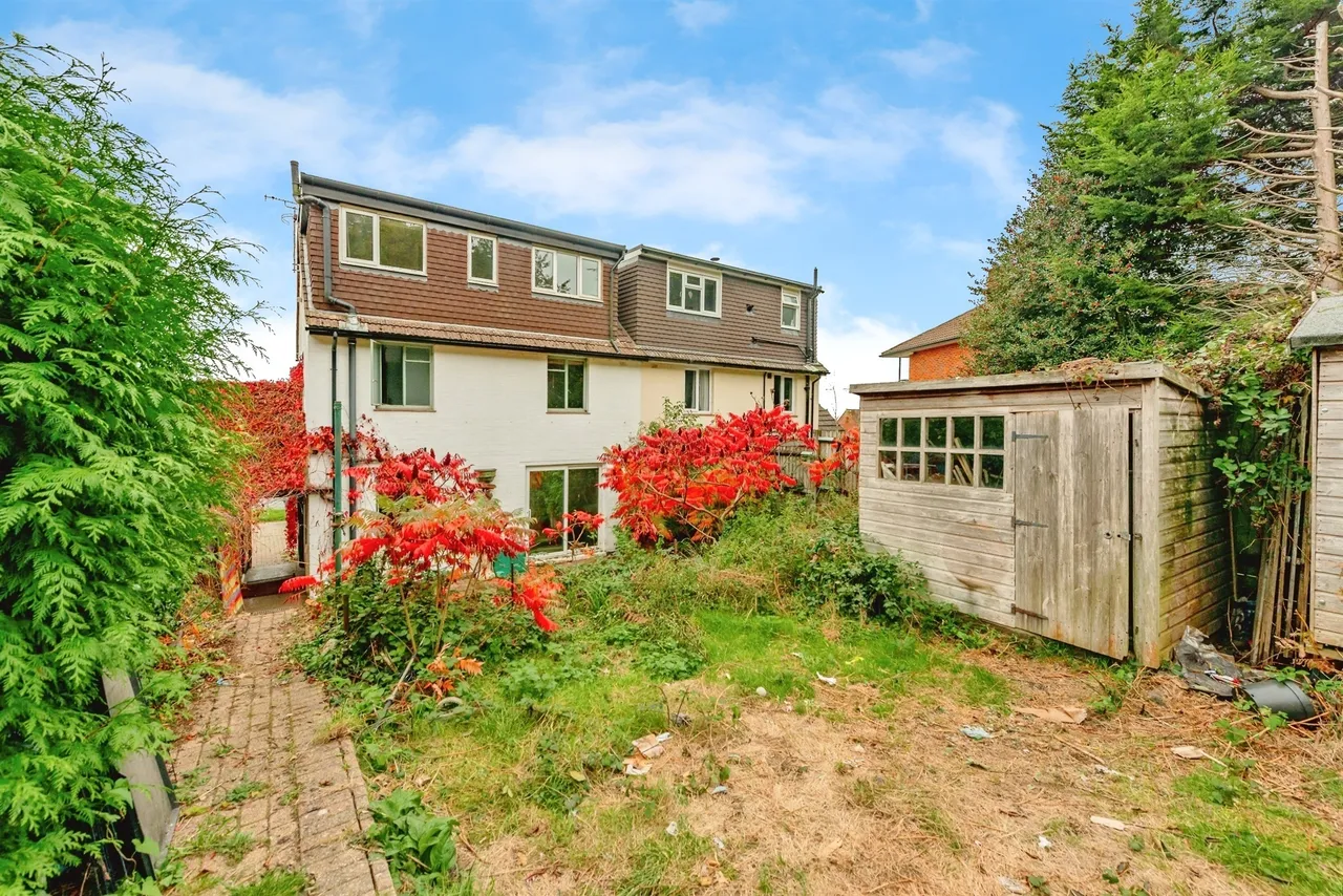 Juniper Close, Reigate, RH2, photo 15