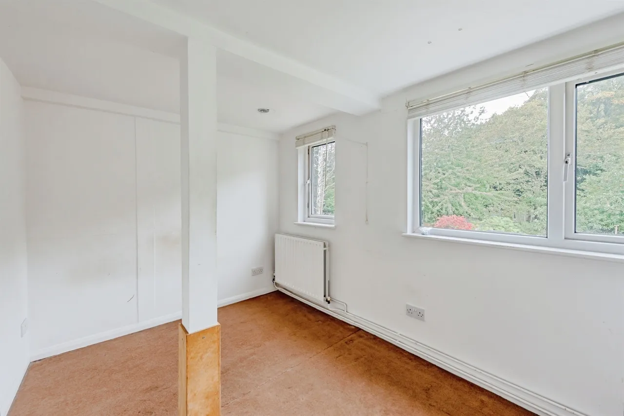 Juniper Close, Reigate, RH2, photo 11