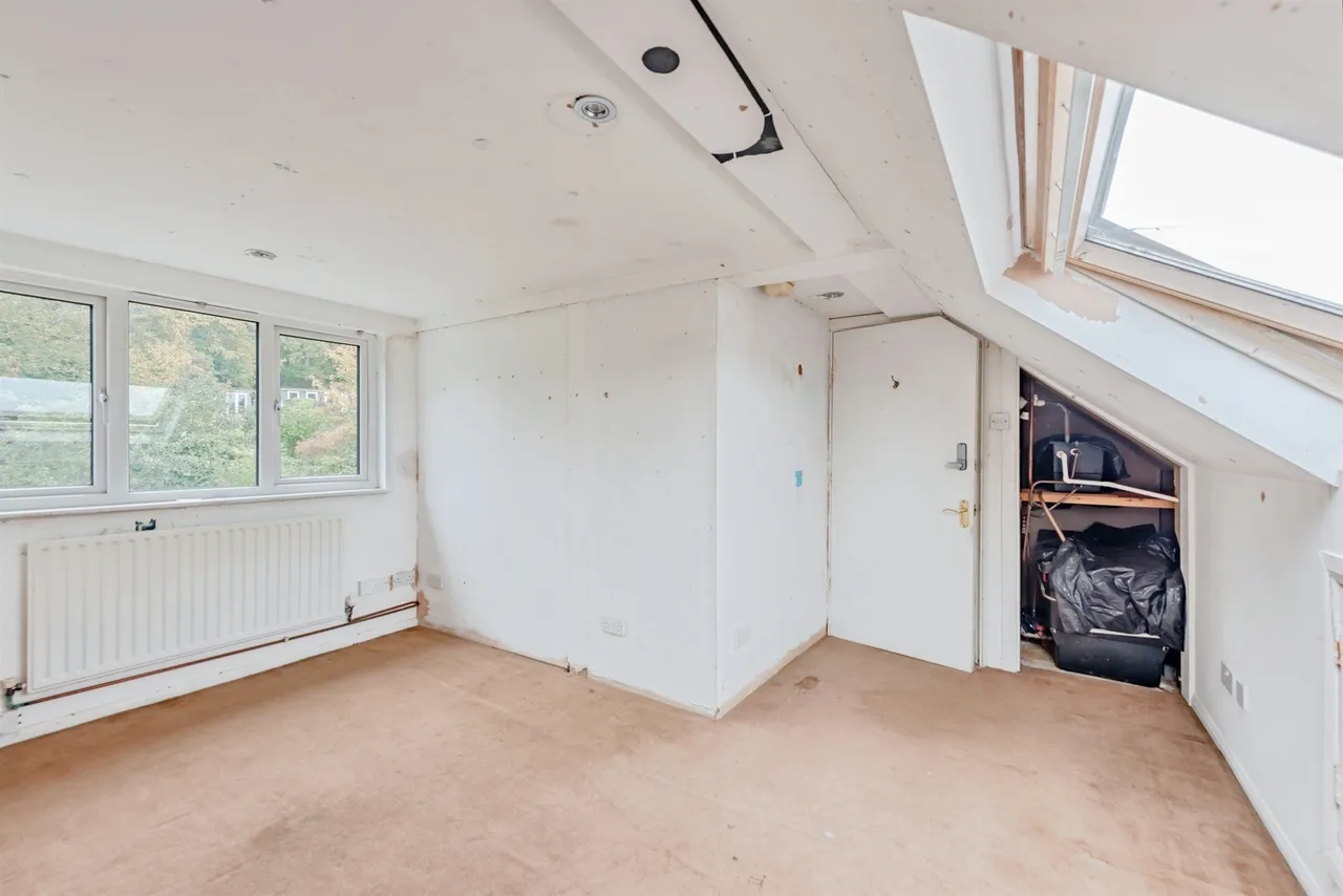 Juniper Close, Reigate, RH2, photo 10