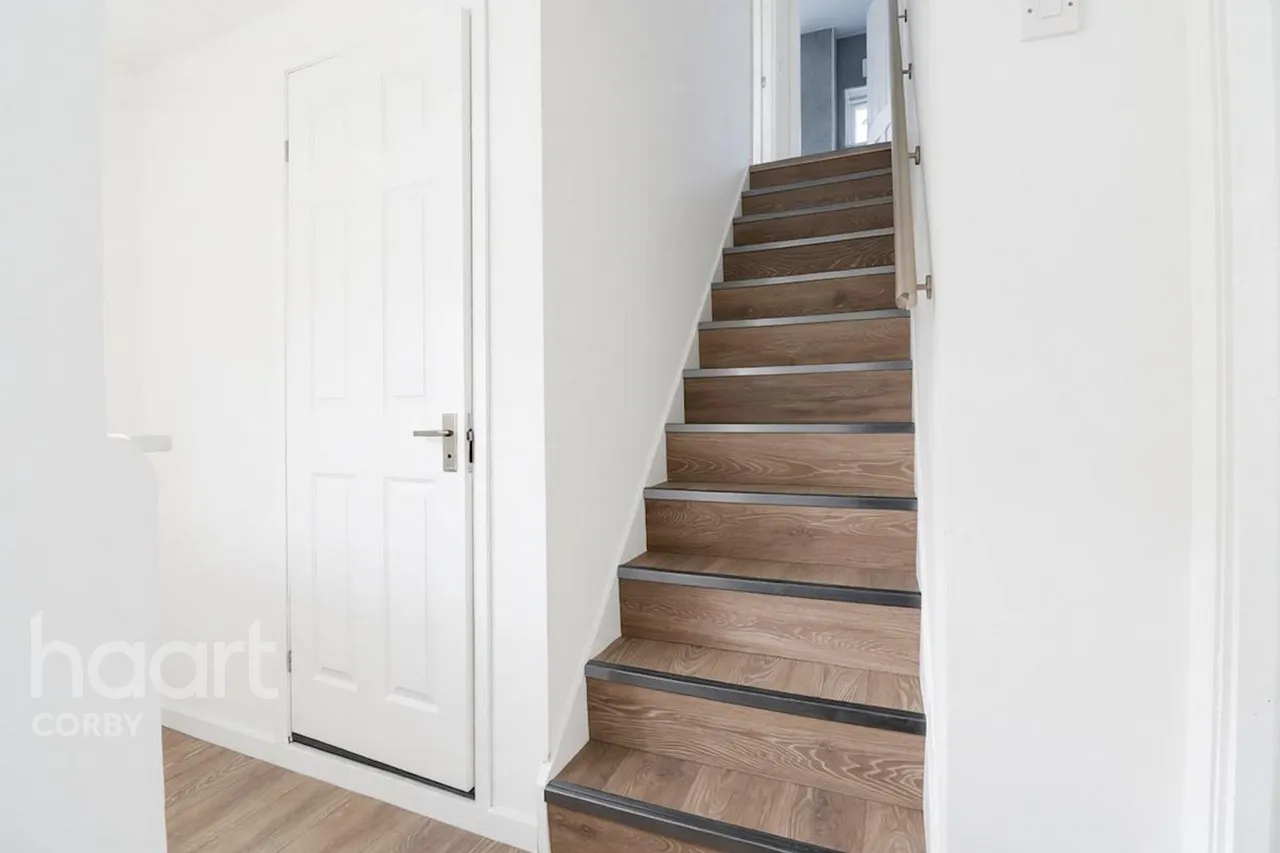 Handcross Court, Corby, NN18, photo 12