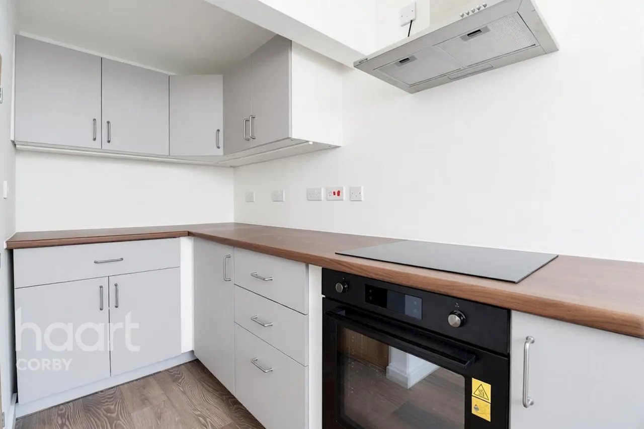Handcross Court, Corby, NN18, photo 8
