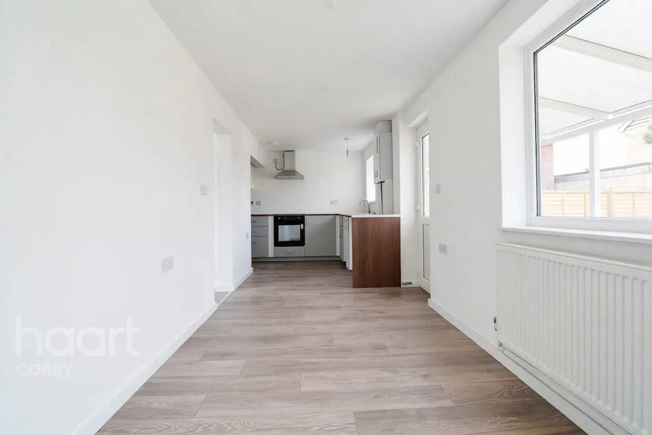Handcross Court, Corby, NN18, photo 7