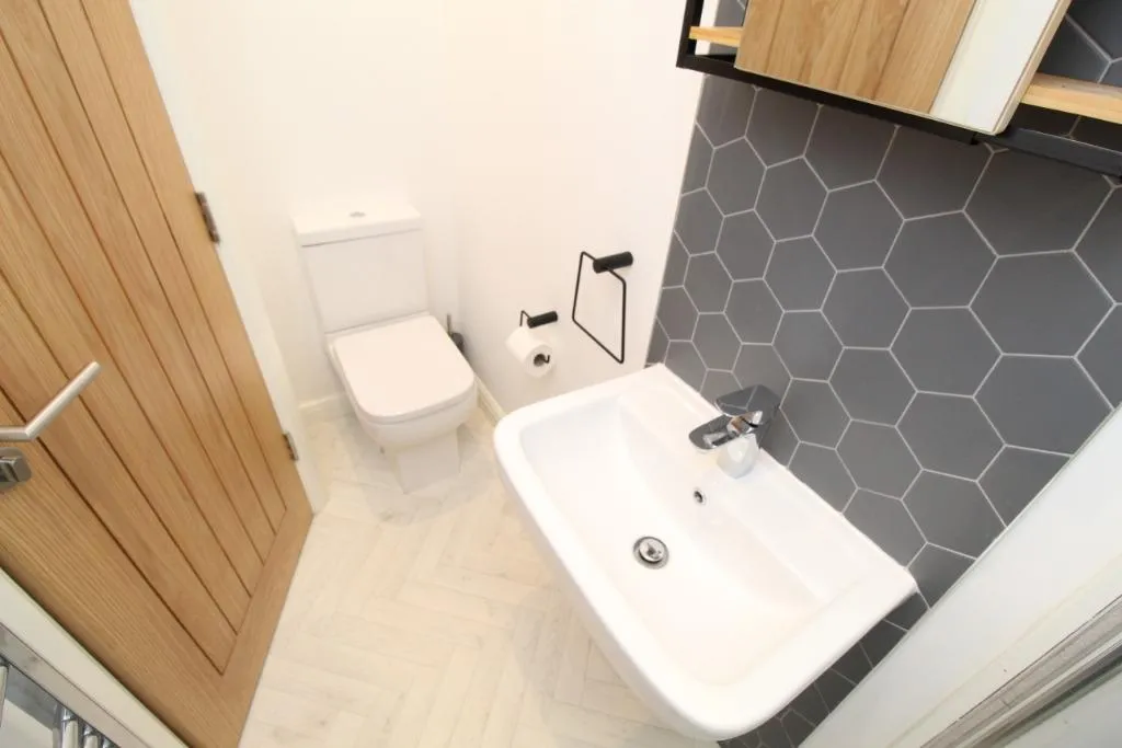 Claude Street, Dunkirk, NG7, photo 13
