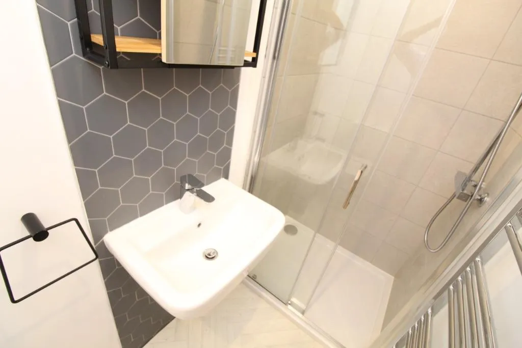 Claude Street, Dunkirk, NG7, photo 12
