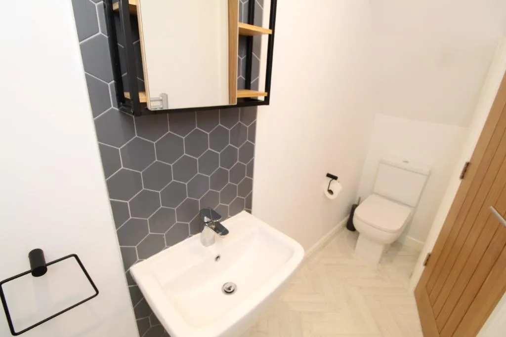 Claude Street, Dunkirk, NG7, photo 9