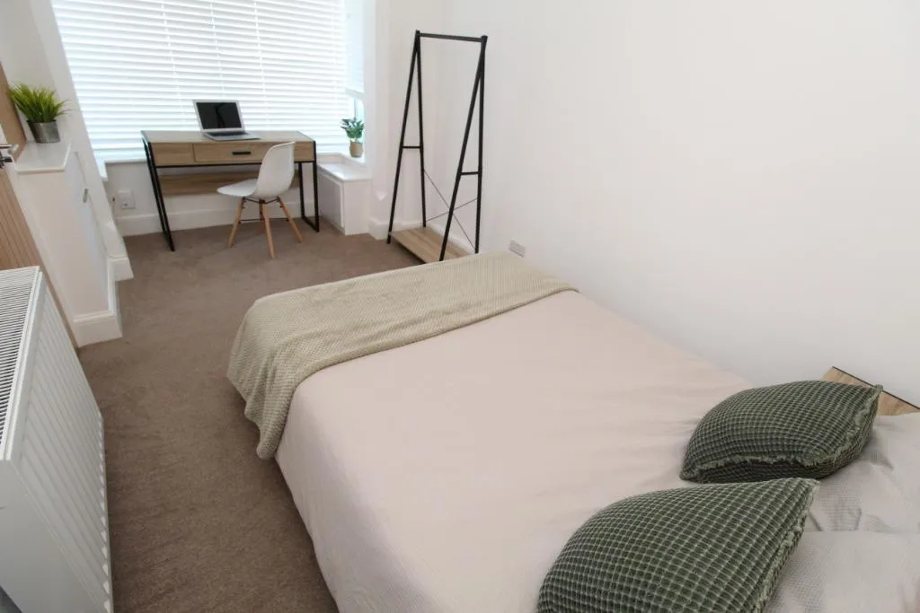 Claude Street, Dunkirk, NG7, photo 7