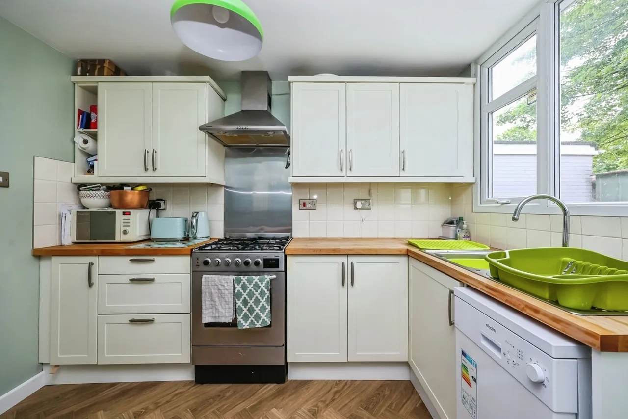 Glenlivet Gardens, Clifton, Nottingham, NG11, photo 5