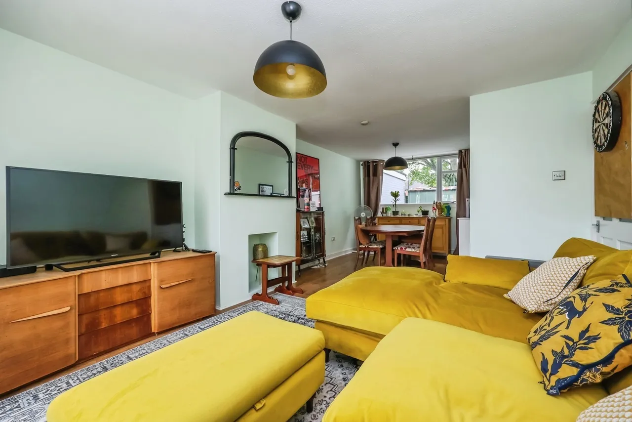 Glenlivet Gardens, Clifton, Nottingham, NG11, photo 3