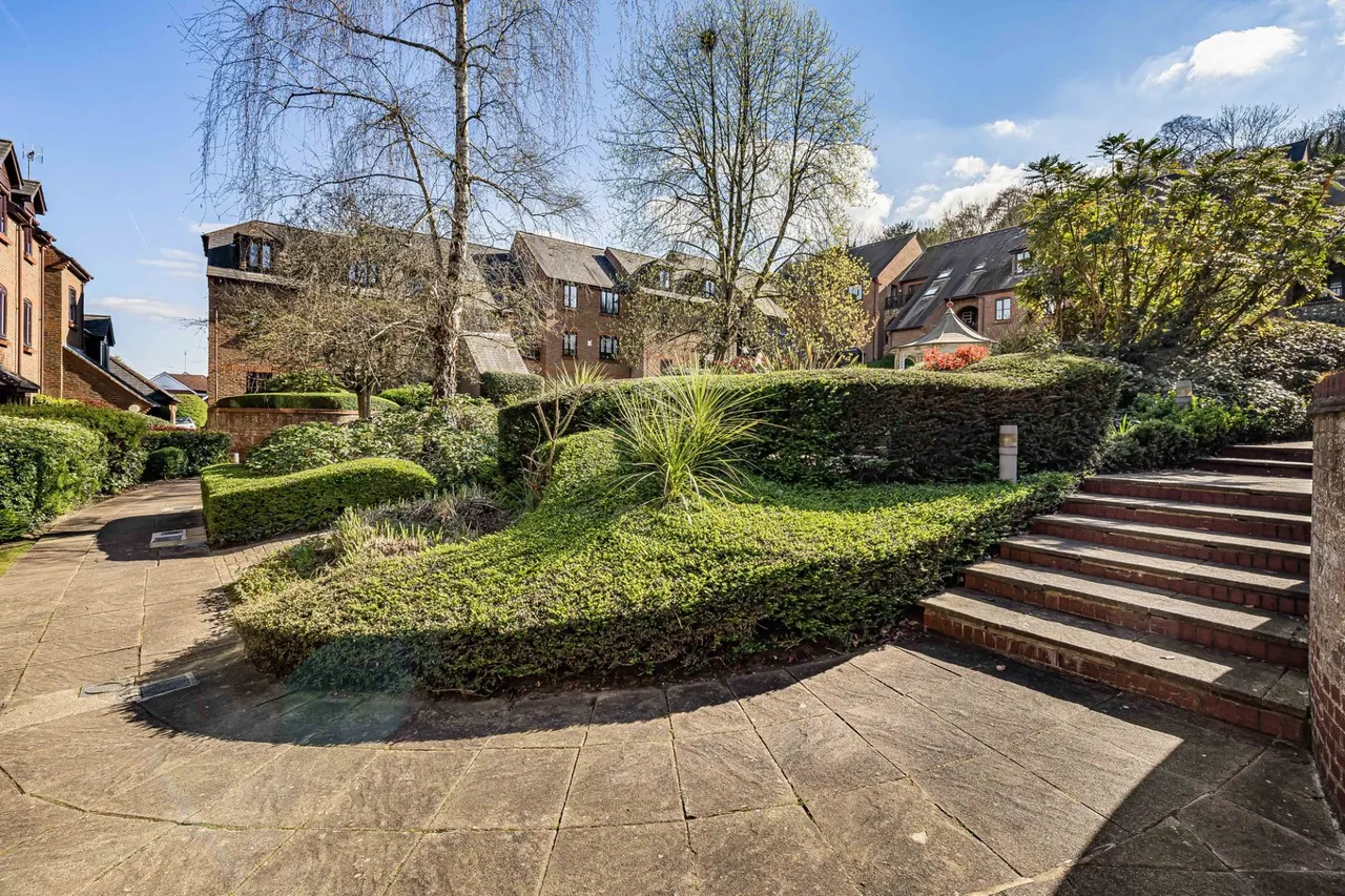 Kingsmead Road, Dolphin Court, HP11, photo 8