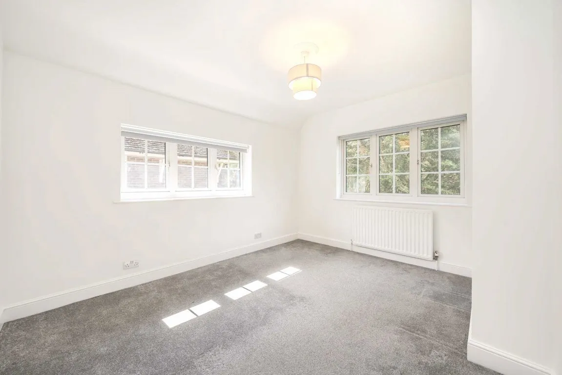 Brooklands Road, Weybridge, KT13, photo 9