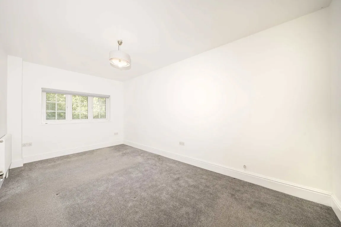 Brooklands Road, Weybridge, KT13, photo 8