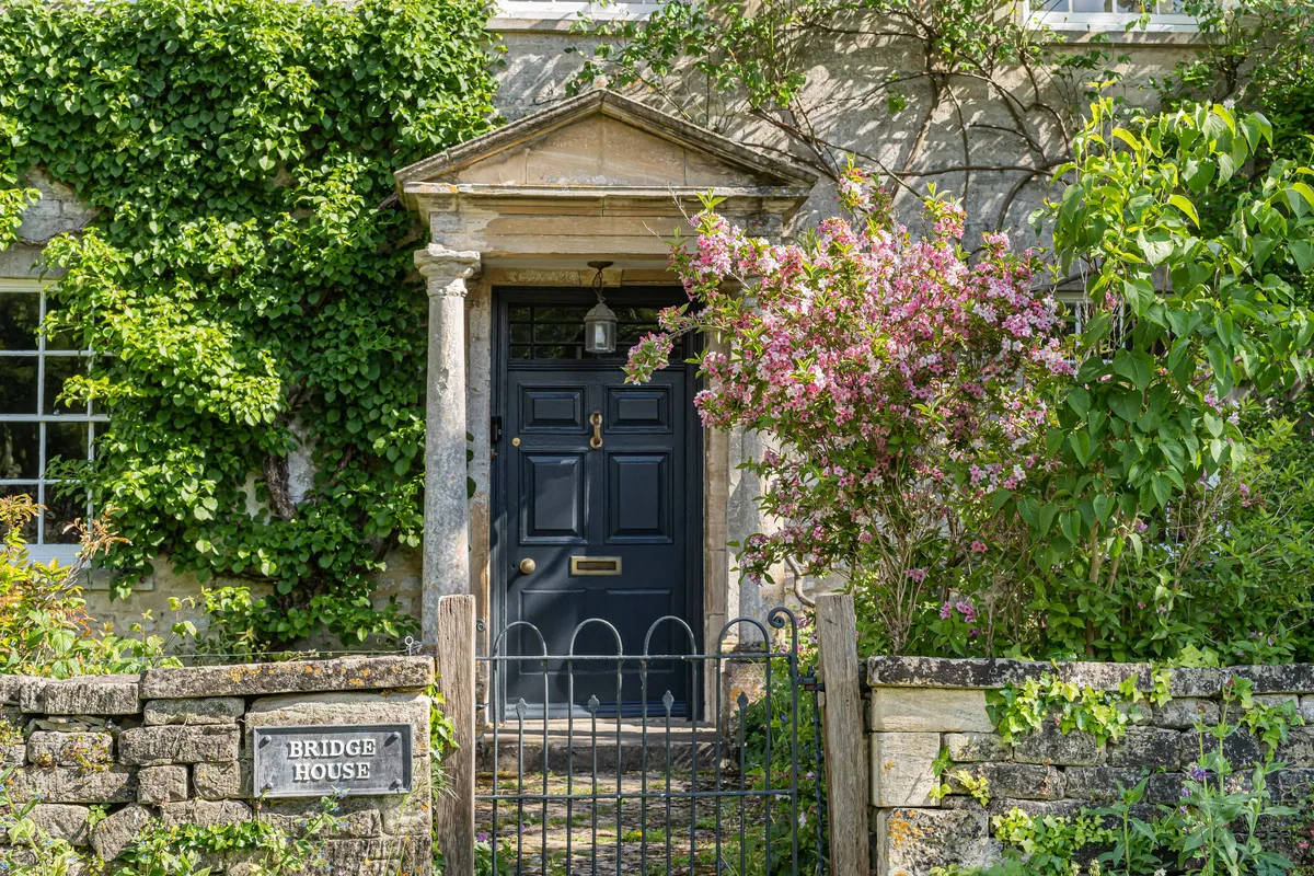 7 bed house for sale, Bampton Road, Black Bourton, OX18