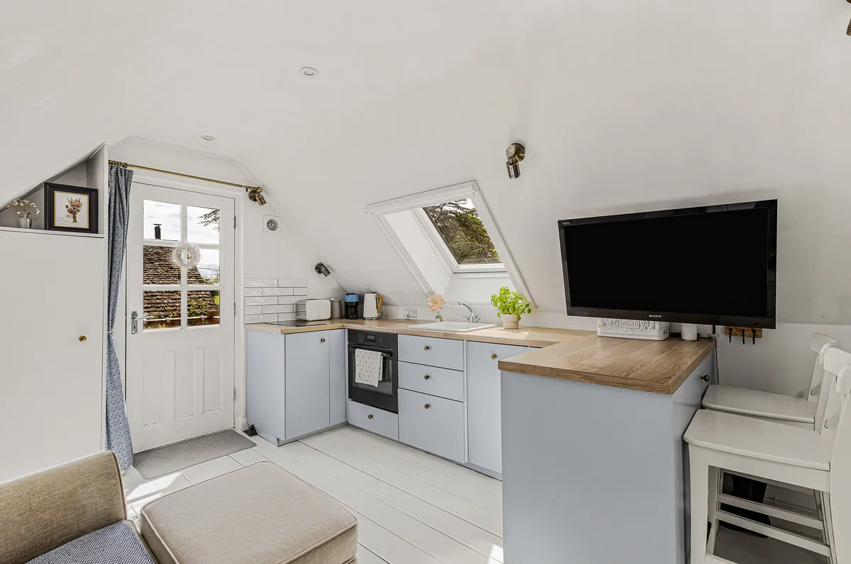 Bampton Road, Black Bourton, OX18, photo 35