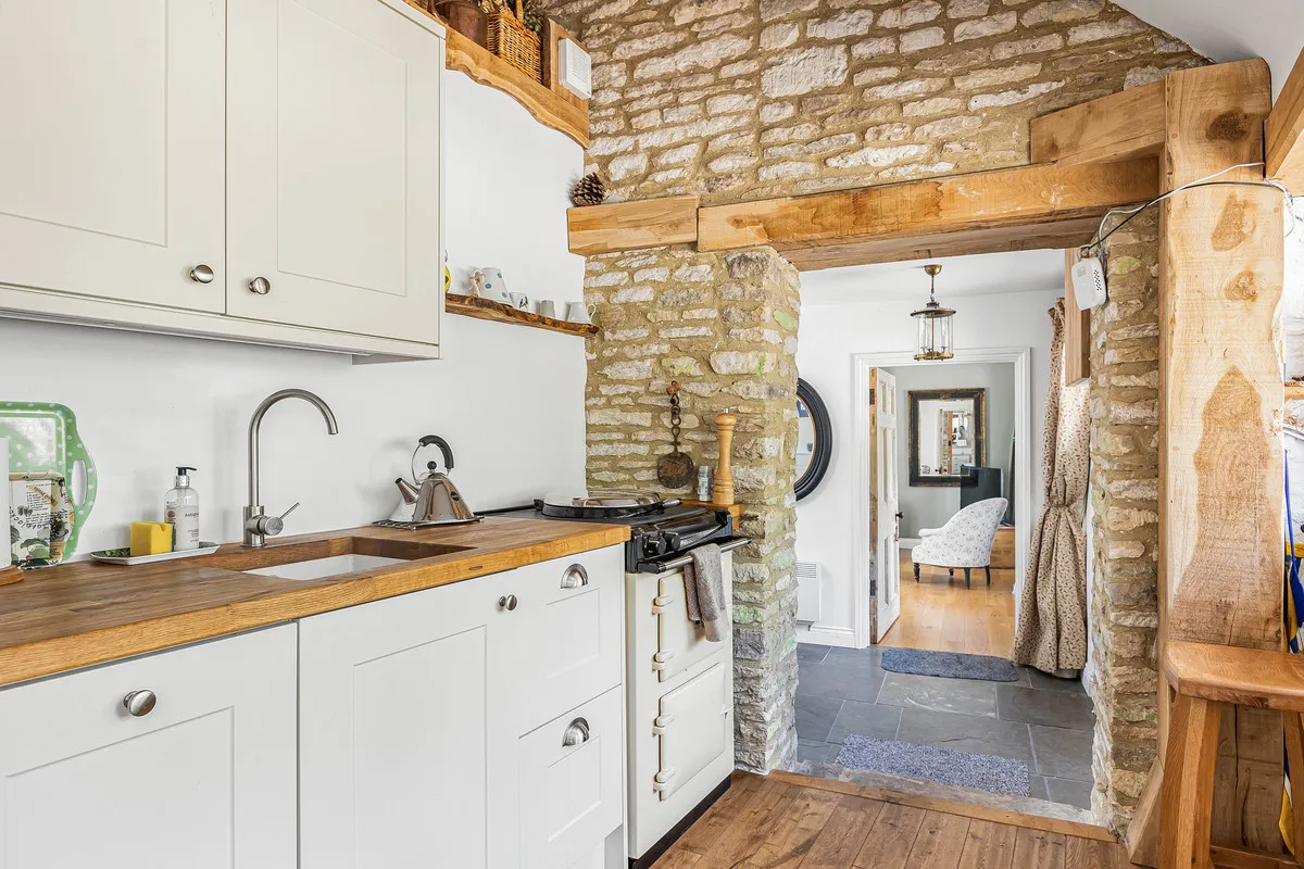 Bampton Road, Black Bourton, OX18, photo 28