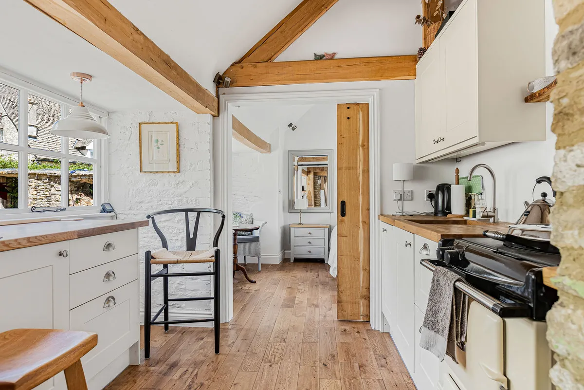 Bampton Road, Black Bourton, OX18, photo 27