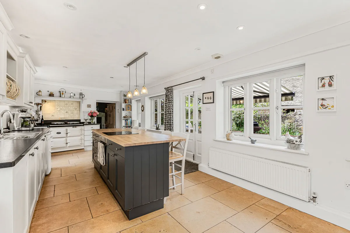 Bampton Road, Black Bourton, OX18, photo 11