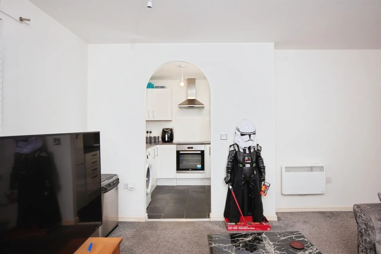 Hillier Road, Devizes, SN10, photo 14