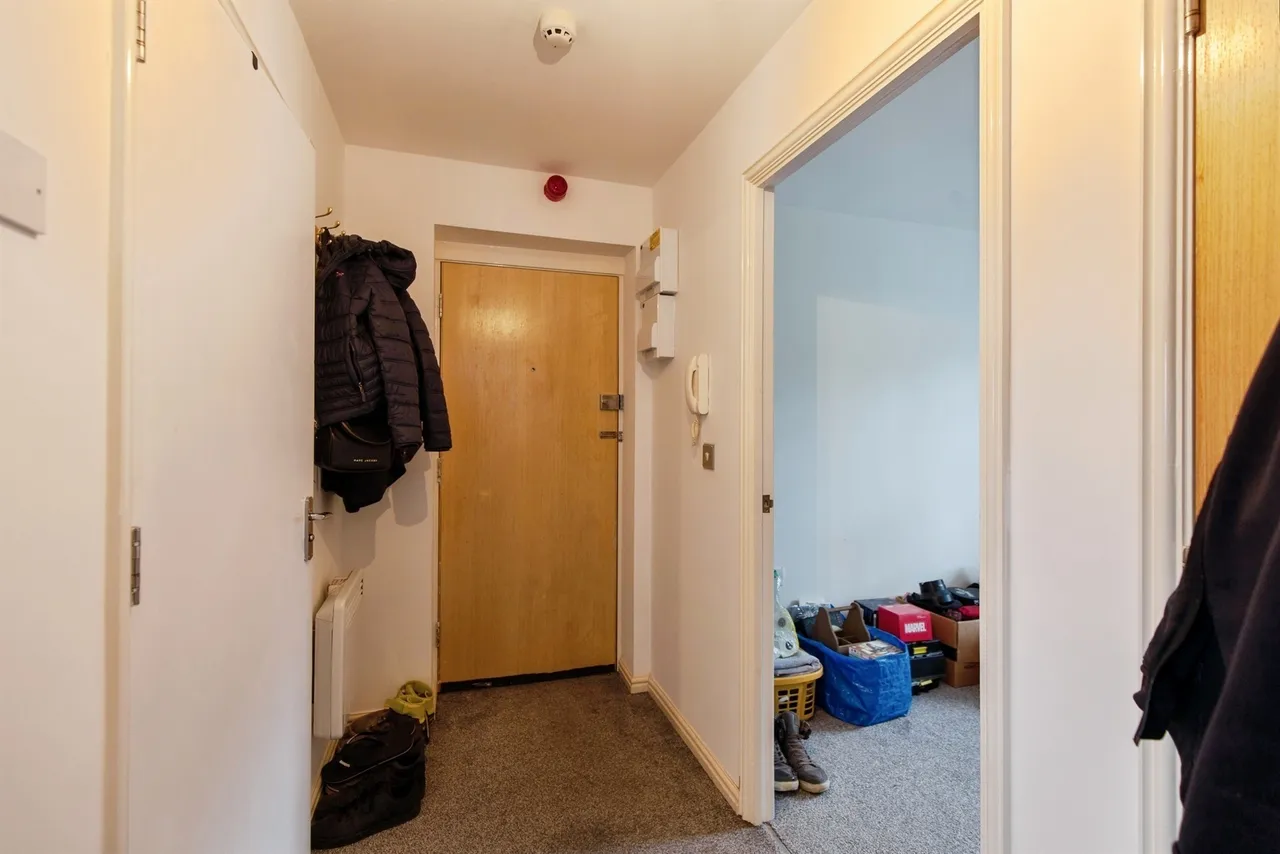 Hillier Road, Devizes, SN10, photo 5