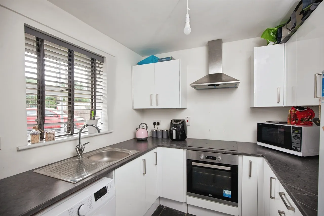 Hillier Road, Devizes, SN10, photo 15