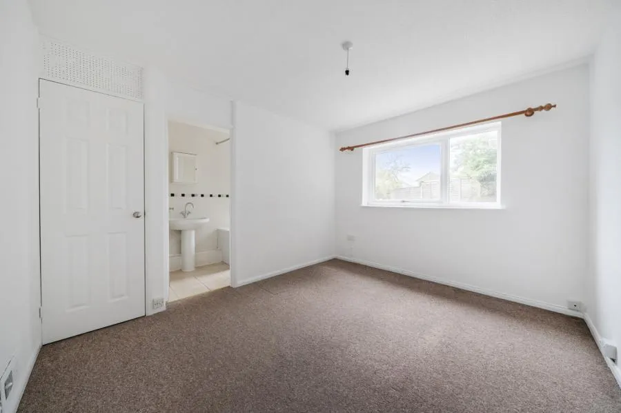 Chantry Mead, Hungerford, RG17, photo 11