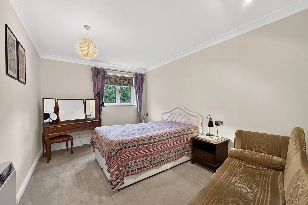 Racefield Road, Altrincham, Cheshire WA14 4AP, photo 10